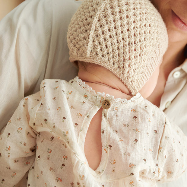 2413_5c April bonnet - kit