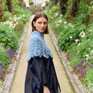 Flowerfield poncho 2606_15 Sandnes - beskrivning