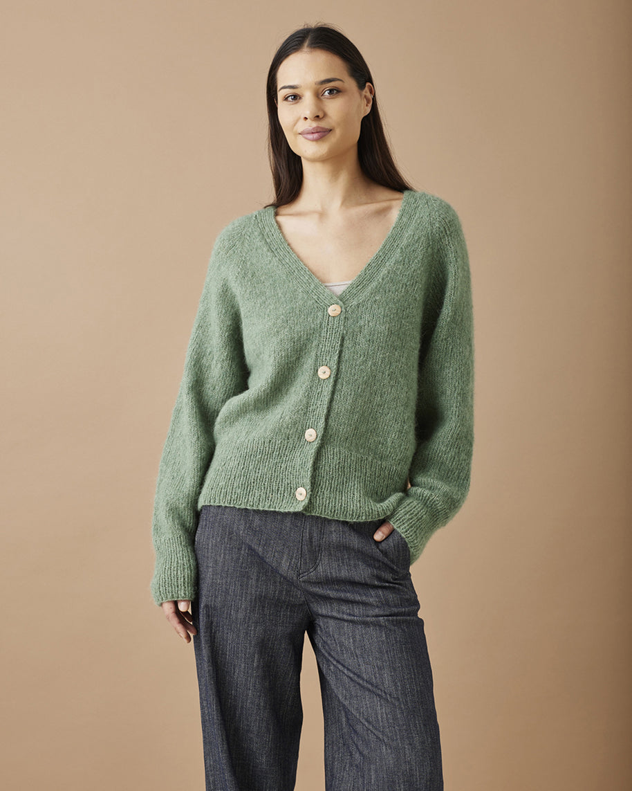 892212 Cardigan i Sally - beskrivning