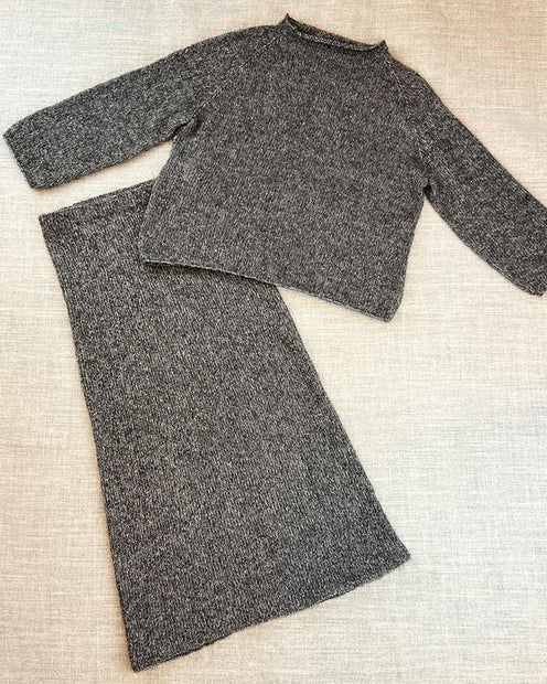 892303 Stickat set i Nanna beskrivning