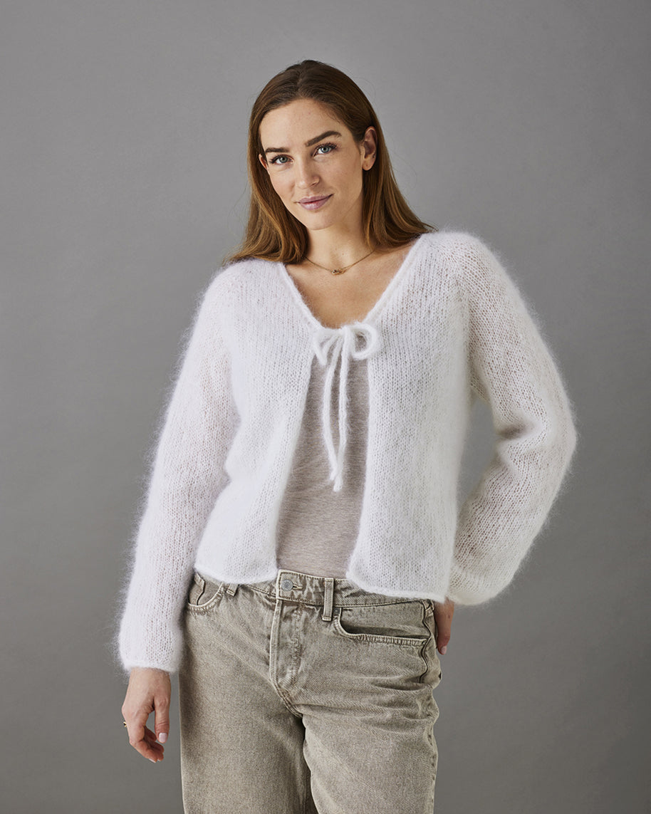 Kofta med rosett 8932113 Permin - KIT