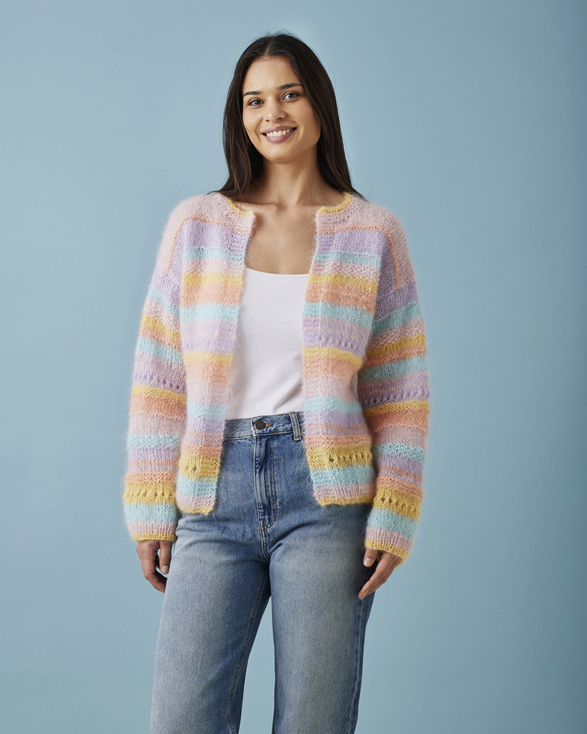 8932126 Cardigan i Bella - beskrivning