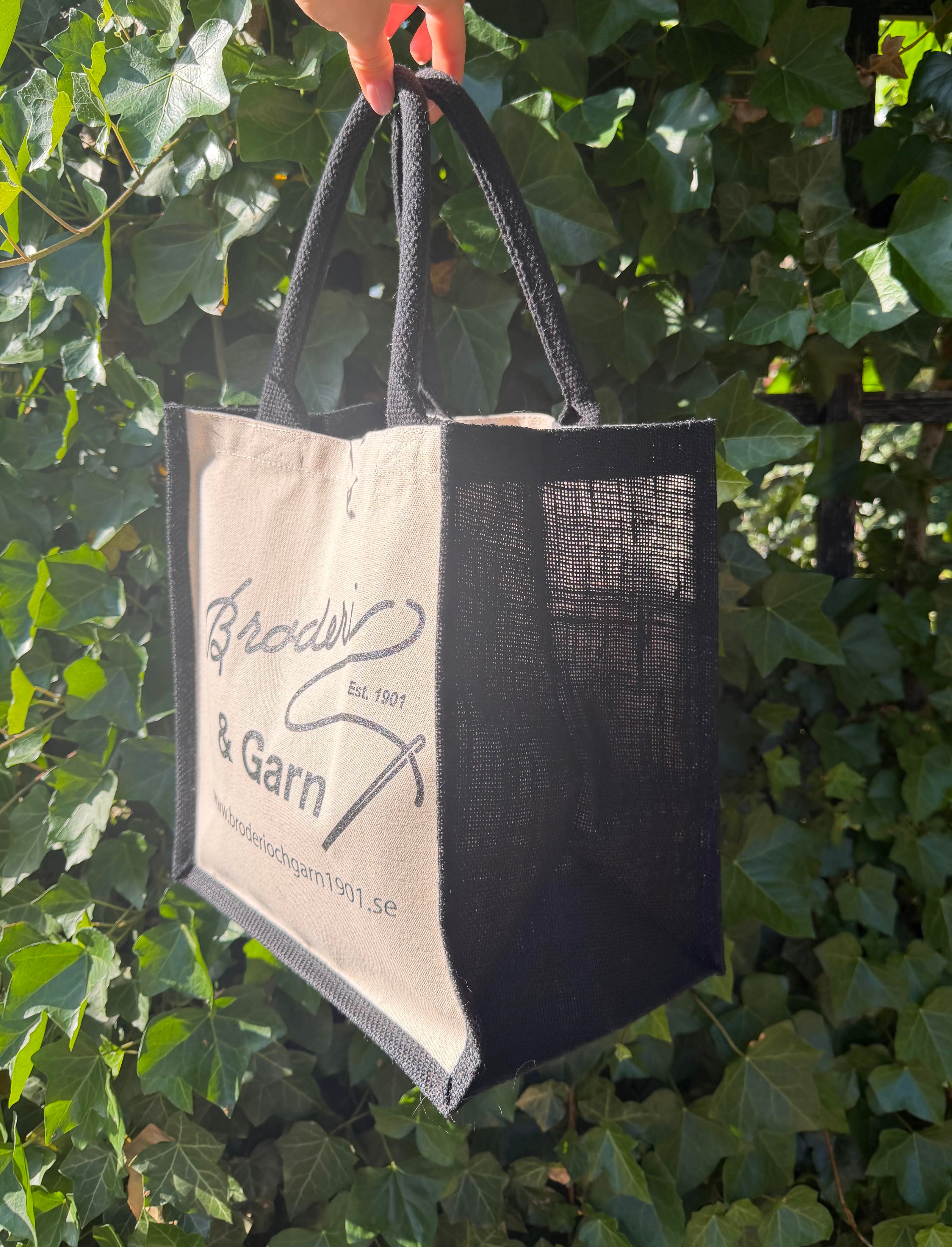 Projektväska Broderi & Garn