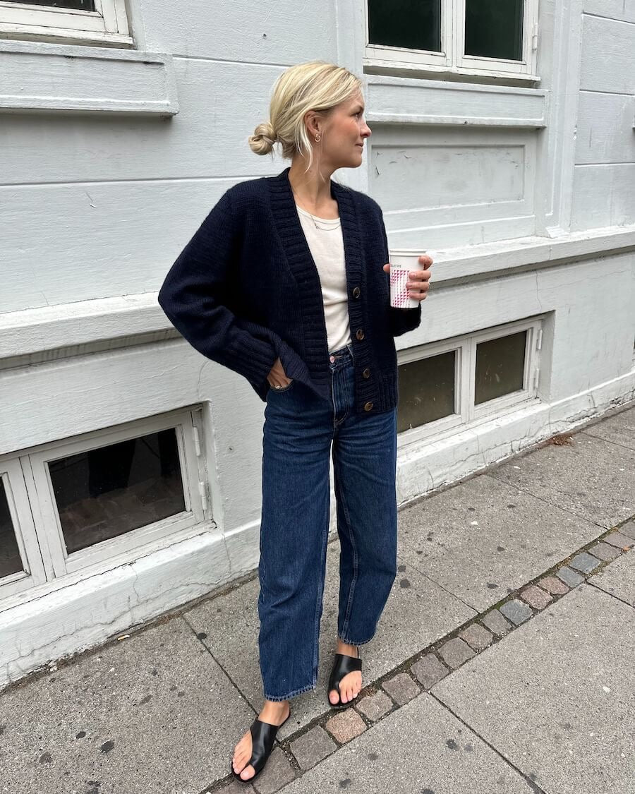 PetiteKnit Eva cardigan beskrivning