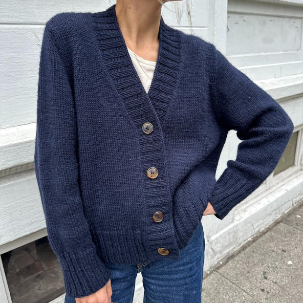 PetiteKnit Eva cardigan beskrivning