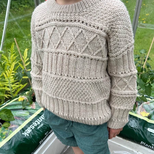 PetiteKnit Ingrid sweater junior beskrivning