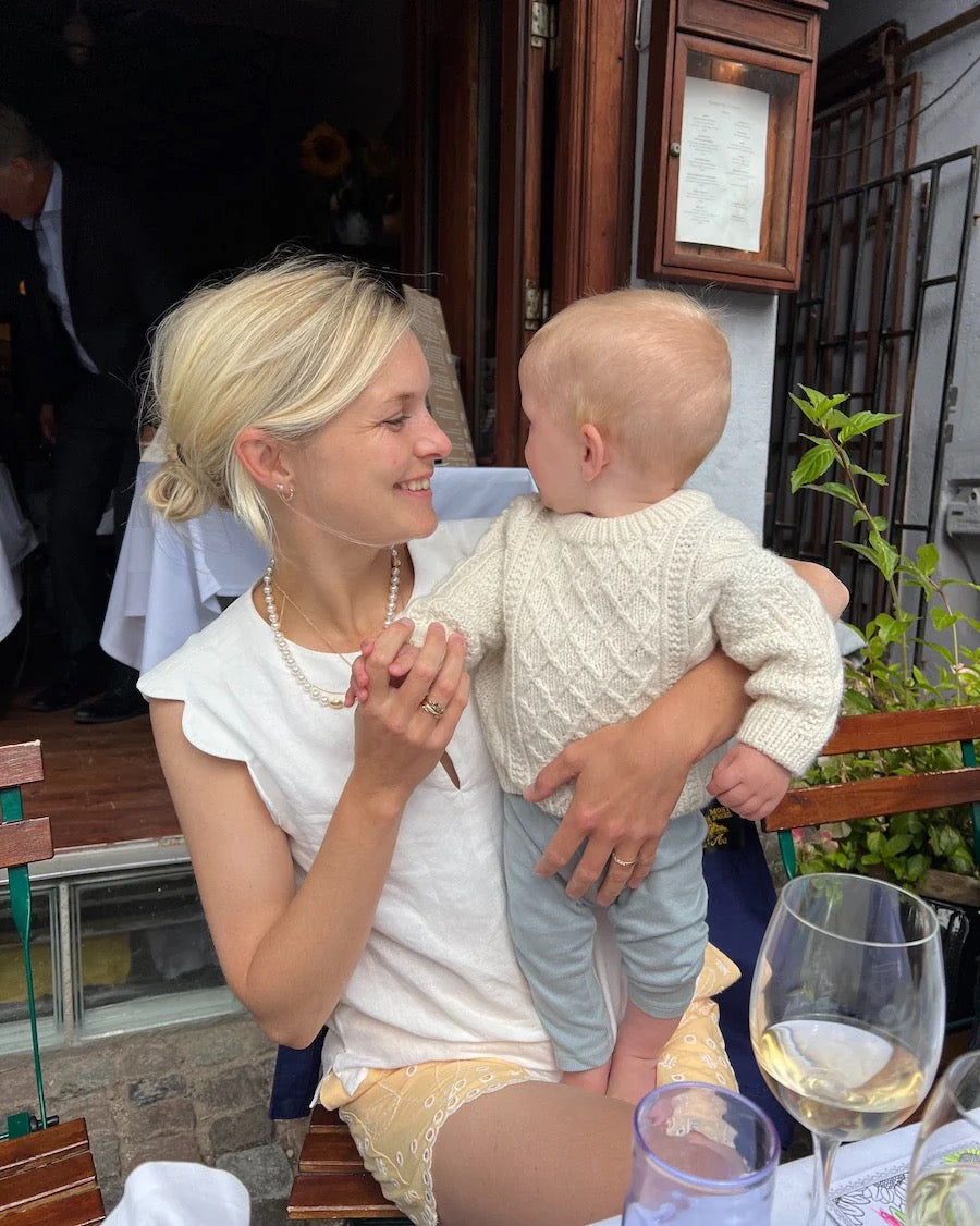 PetiteKnit Moby sweater baby beskrivning