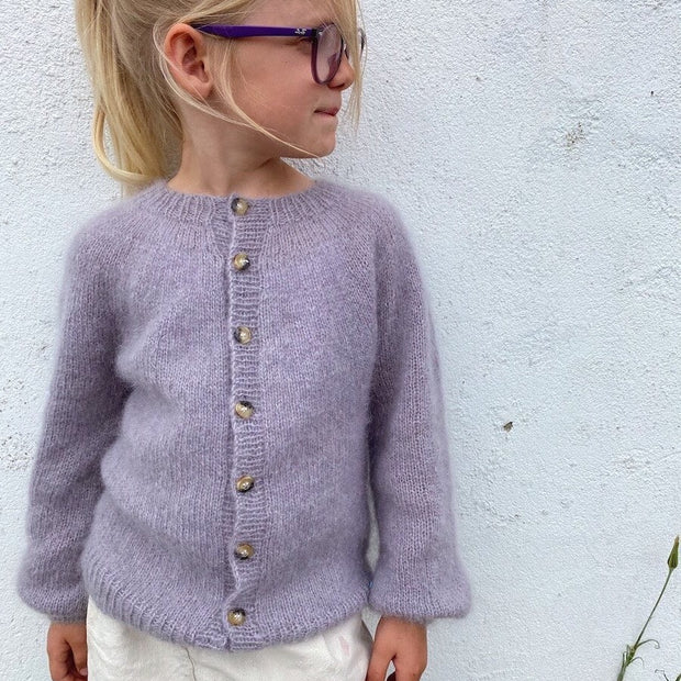 PetiteKnit Novice cardigan junior mohair edition beskrivning