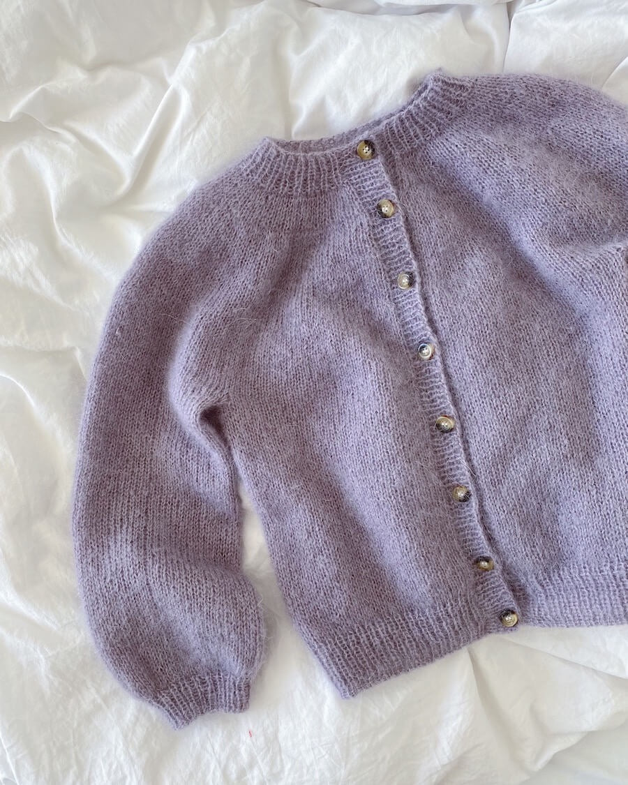 PetiteKnit Novice cardigan junior mohair edition beskrivning