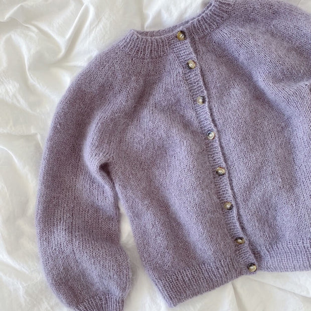 PetiteKnit Novice cardigan junior mohair edition beskrivning