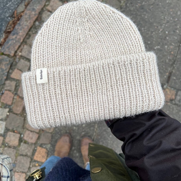 PetiteKnit Weekend mössa beskrivning