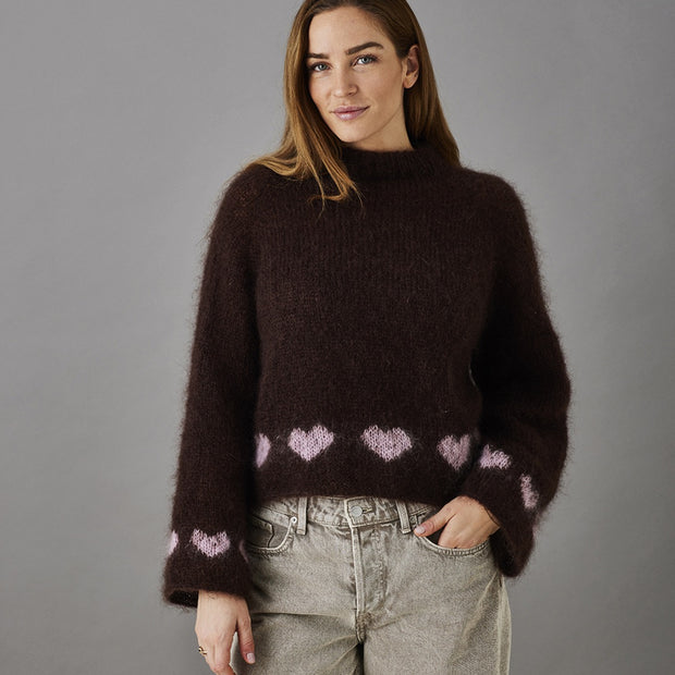 8932112 Tröja med hjärtan i Bella - kit