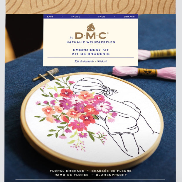 DMC - TB233 Flicka med bukett.