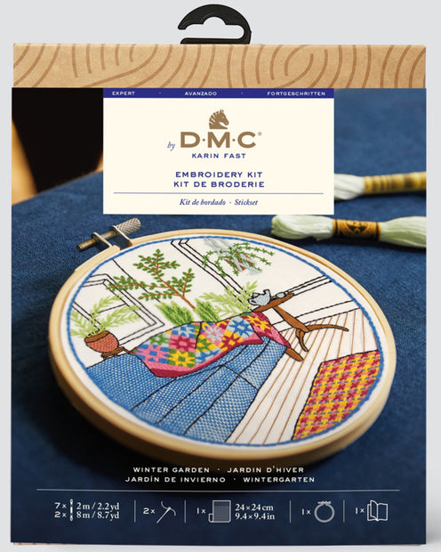 DMC - TB234 Interiör med soffa.