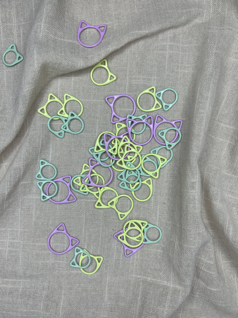 Katia stickmarkörer i burk "katt"