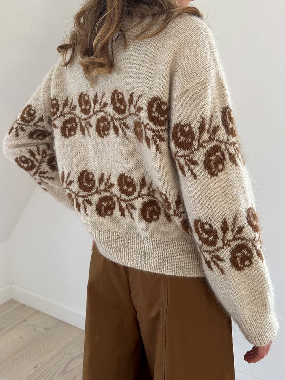 Rosie sweater LeKnit - beskrivning