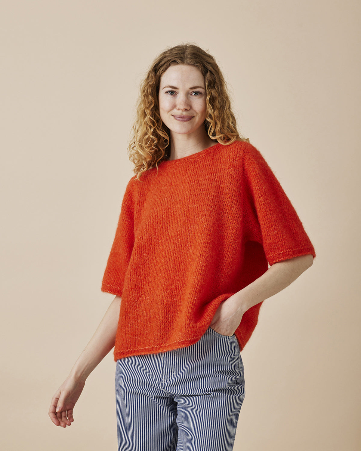 892201 Oversized T-shirt i Sally - beskrivning
