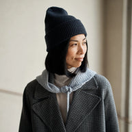 Foundations: 20 knitted accessories Laine - bok