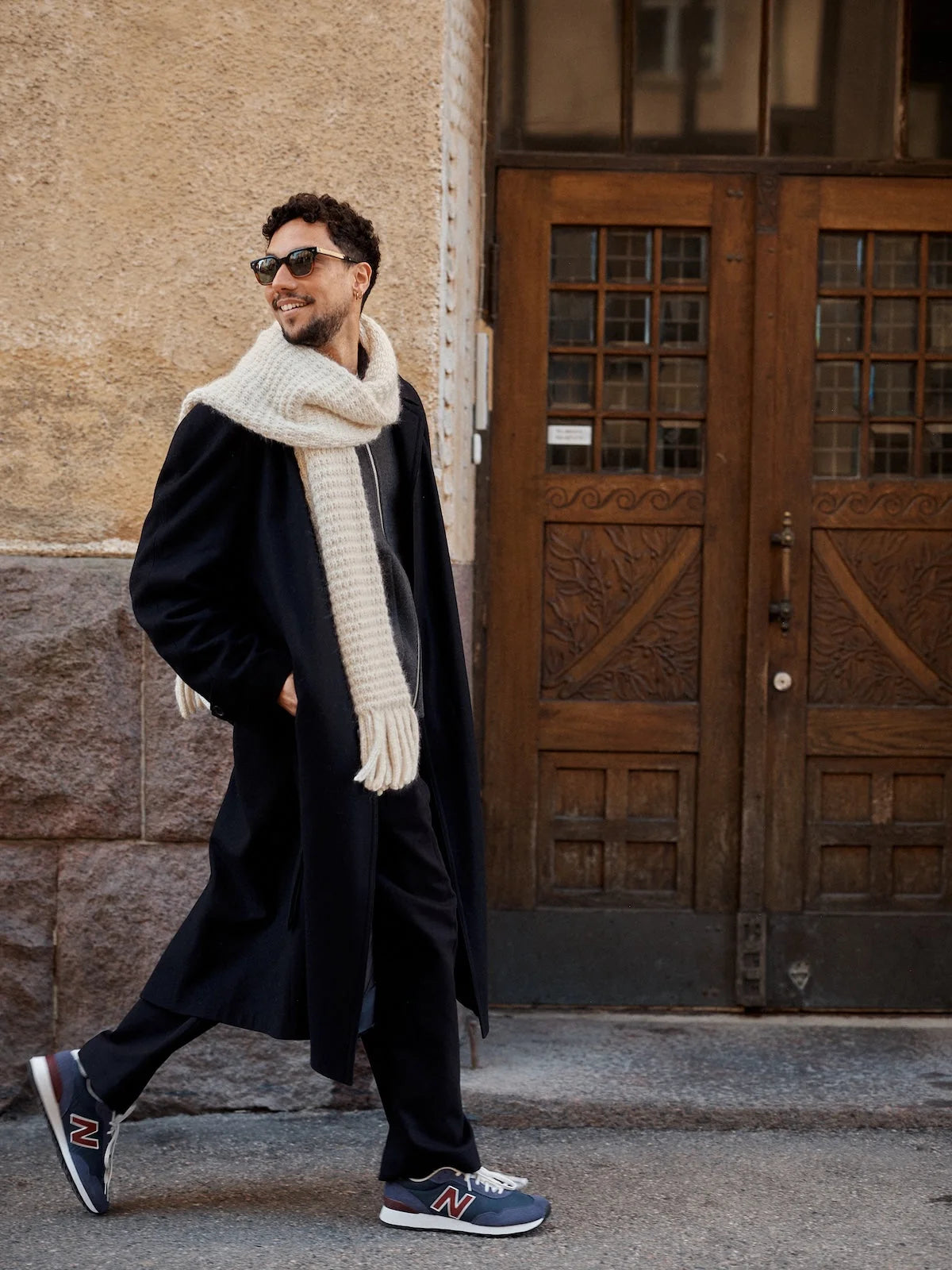 Foundations: 20 knitted accessories Laine - bok