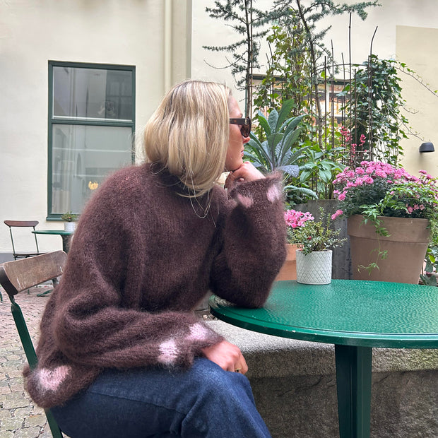 8932112 Tröja med hjärtan i Bella - kit