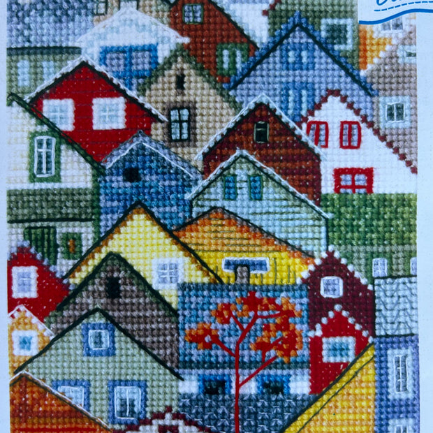 Husgavlar Broderikit C335