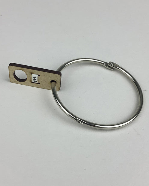 Broderigarnshållare från Permin