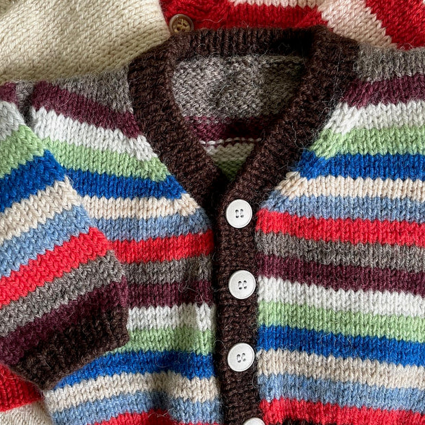 Stickprovet Little Alvi cardigan - kit
