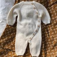 Monday suit PetiteKnit - beskrivning