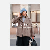 Foundations: 20 knitted accessories Laine - bok