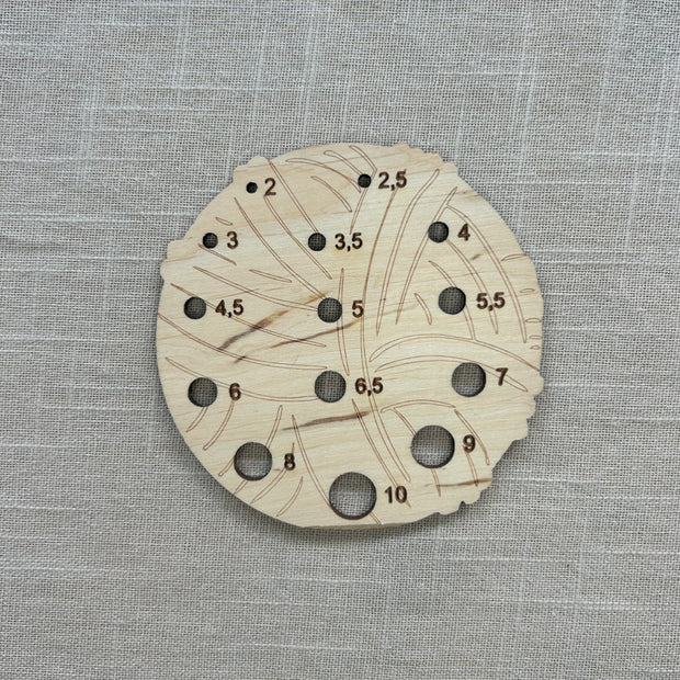 Stickmått nystan i trä