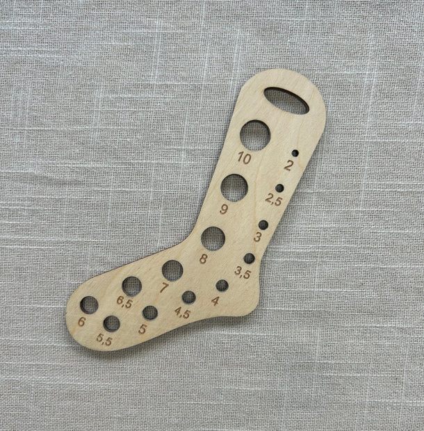 Stickmått socka i trä